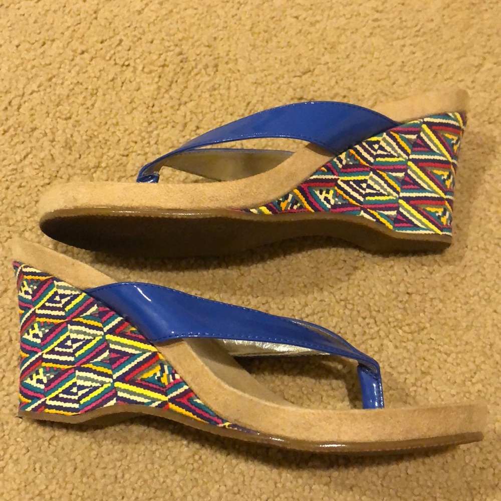 Funky Patterned Wedges with Blue Straps